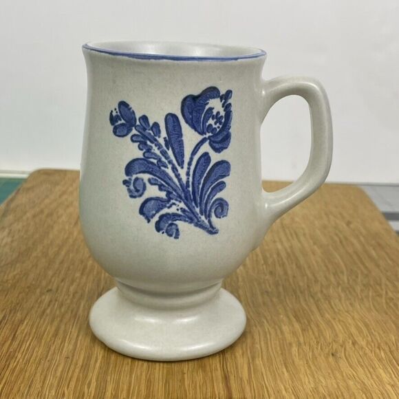 VTG Pfaltzgraff Yorktowne Footed Pedestal Stoneware Mug USA Replacement - Picture 1 of 8